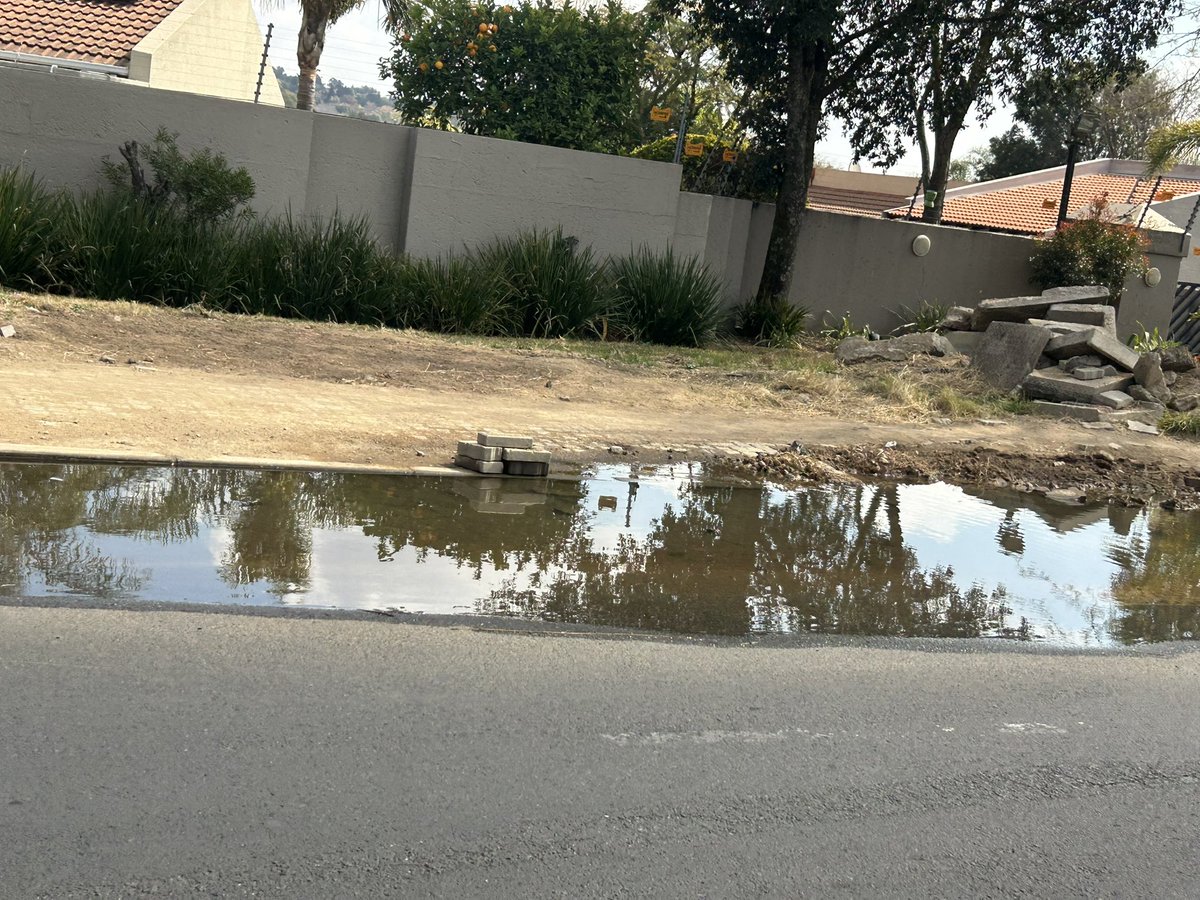 TeeVee21's tweet photo. @JHBWater https://t.co/Dct2OPlmML