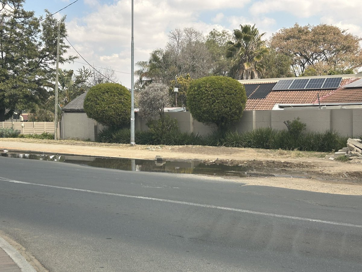 TeeVee21's tweet photo. @JHBWater https://t.co/Dct2OPlmML