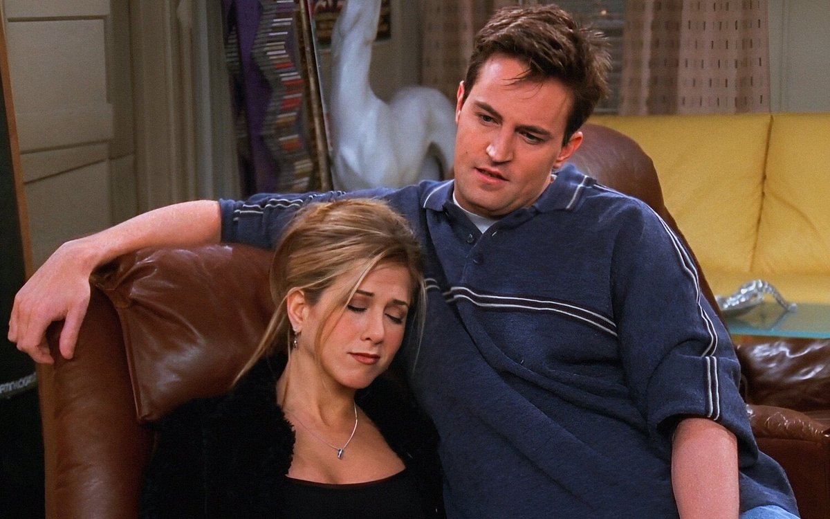 FilmUpdates's tweet photo. Jennifer Aniston on Matthew Perry’s passing:

“We did everything we could when we could. But it almost felt like we’d been mourning Matthew for a long time because his battle with that disease was a really hard one for him to fight. As hard as it was for all of us and for the fans, there’s a part of me that thinks this is better. I’m glad he’s out of that pain.”

(https://t.co/uwmbouJK67)