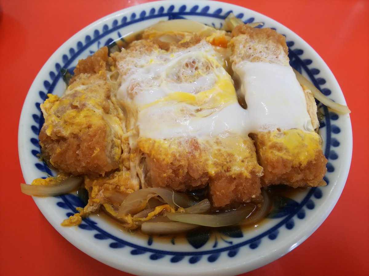 RacingGourmet's tweet photo. 川崎競輪場のカツ煮 https://t.co/fuGOQ1TvJW