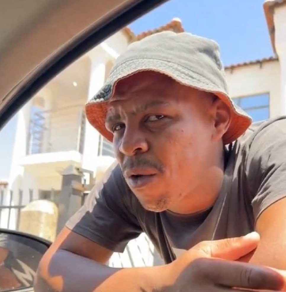 <a href="/MDNnewss/">MDN NEWS</a> Do gangsters really reform? Honestly, it does feel it. 
Gayton is now threatening the democratically elected president of South Africa for blue lights