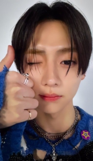 くろれ tweet media