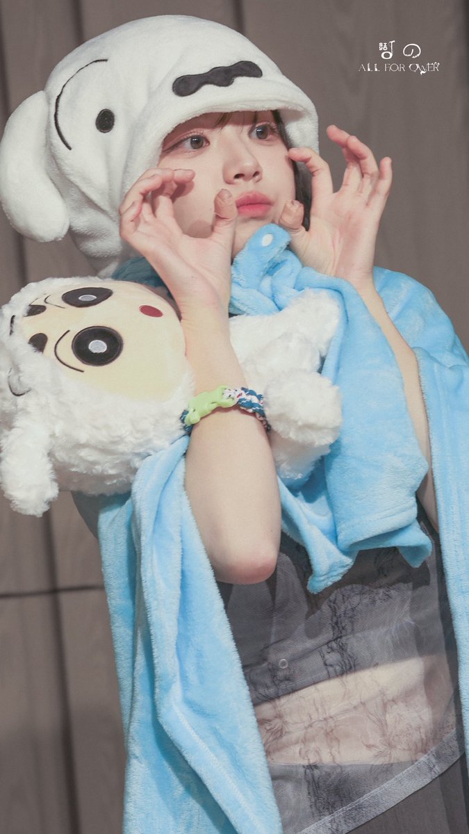 qwerqmhs's tweet photo. 250803 Chodan 🐶🤍

#쵸단 #Chodan #QWER https://t.co/6xCChpUpkk