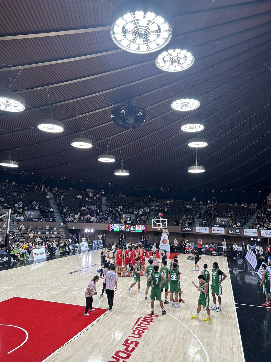 cazun2022's tweet photo. 今日は、ﾏｽｸと手提げは🟣ﾊﾞｯｸと靴は🟢
ﾄﾞﾊﾕﾝｶﾗｰ。ﾃﾞﾆﾑ履いてﾗﾌに来たら…ﾒﾝﾊﾞｰ全員ﾌﾞﾙｰﾃﾞﾆﾑ😊何か嬉しい♡でも、決勝戦で…気がついた‼️ﾏﾆﾗのﾕﾆの色🟢COSMOだけど…完全に決勝戦を応援しに来た人だったかも😅応援してたよ📣どっちも#nSSign https://t.co/iOKb4wP4h8