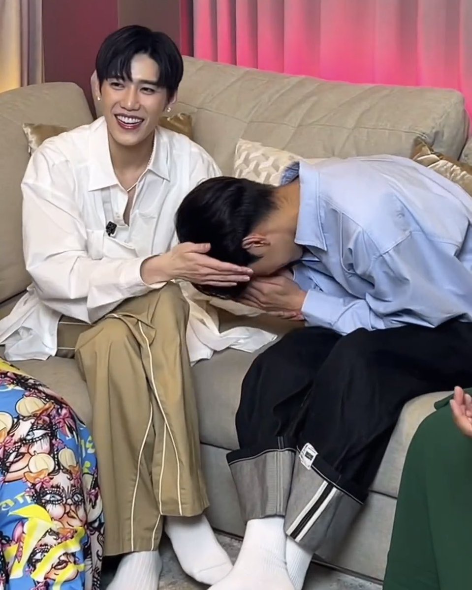 วันแม่อย่าลืมไหว้แม่นะ