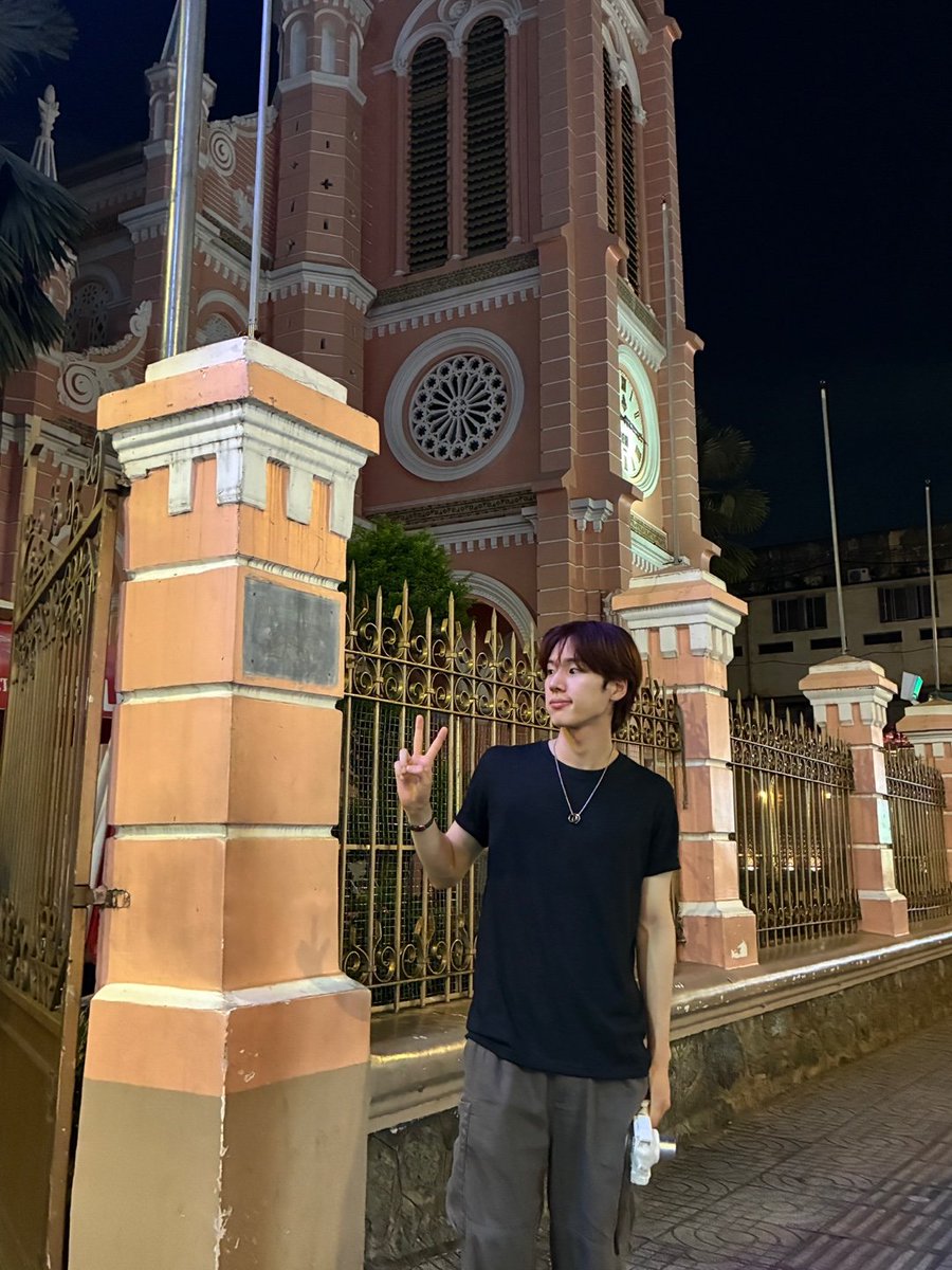 MEMBERS_8TURN's tweet photo. Vietnam 🇻🇳✌🏻

#8TURN #에잇턴 #エイトターン
#윤성 #YOONSUNG #ユンソン https://t.co/2M8UDV3HN0