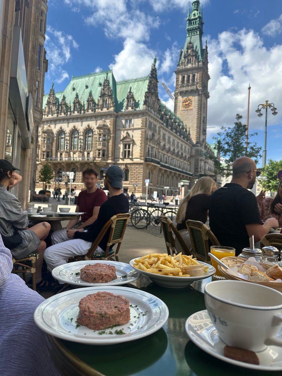 Savouring my last day in Hamburg before heading to the French Riviera tomorrow ✨