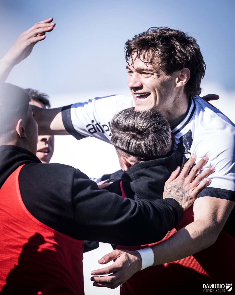 Danubio Fútbol Club (@danubiofc) on Twitter photo Buenos días mi gente ☀️ Buenos días mi gente ☀️