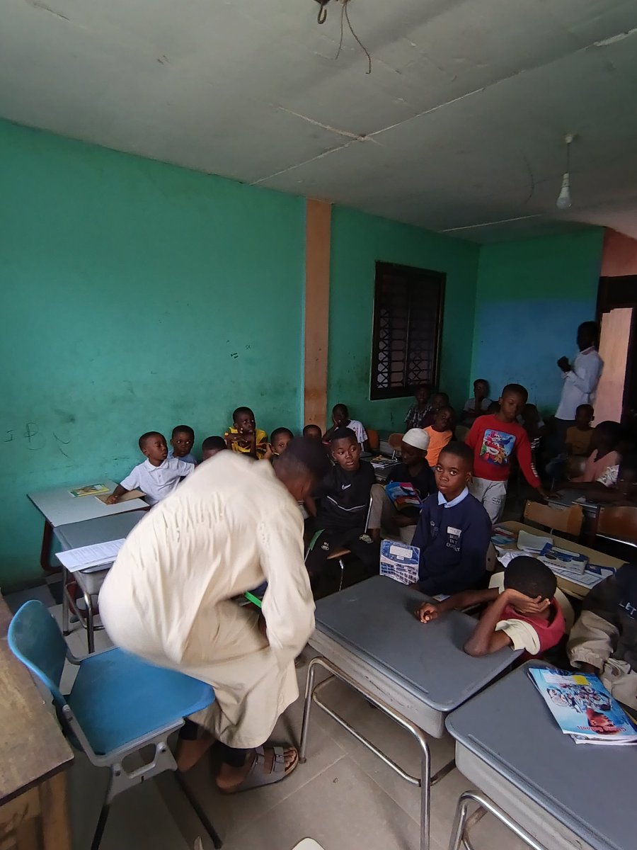 mkaghana's tweet photo. 2025 Tarbiyyat Classes

📚 ⭕ Kasoa zone. 

More than 180 members are participating in the ongoing event.

#mkaghana
#khuddamulAhmadiyya
#IslamAhmadiyyat
#Ahmadiyya

Visit us @ https://t.co/CuMHlOWCV1 https://t.co/RpBZJcXEFN