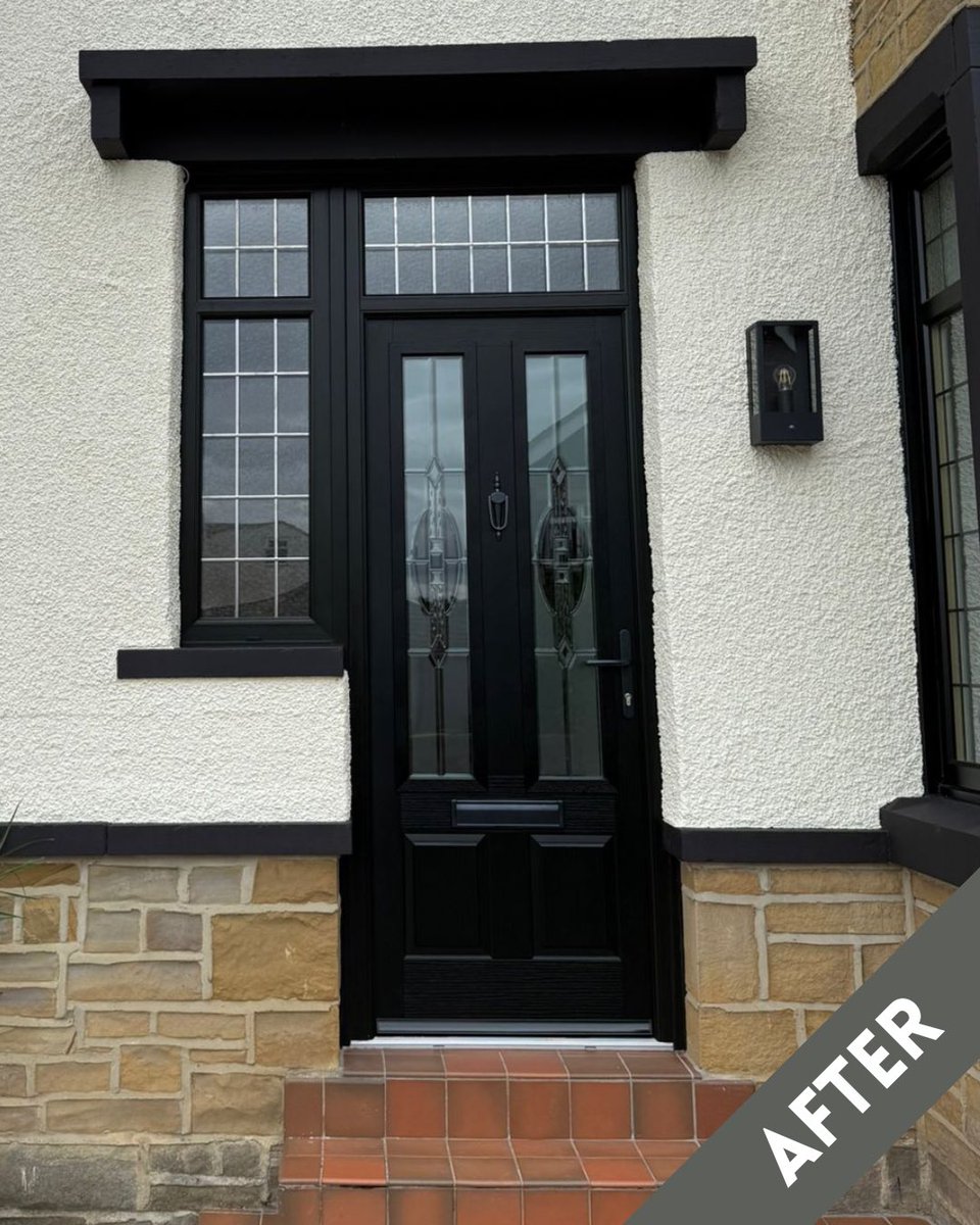 Out with the old, in with the bold!

We swapped an outdated oak-effect PVC door for this sleek black upgrade - instantly modernising the entrance &amp; adding serious kerb appeal🖤➡️ to take a look

If you’re thinking of updating your doors, feel free to get in touch📞0113 8082899
