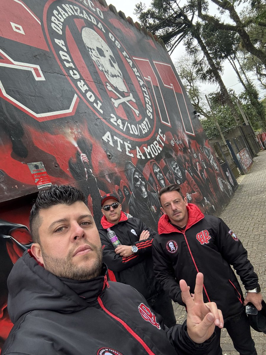 Que Deus abençoe a nossa viagem. Vamossss pra cimaaaaa <a href="/AthleticoPR/">Athletico Paranaense</a>