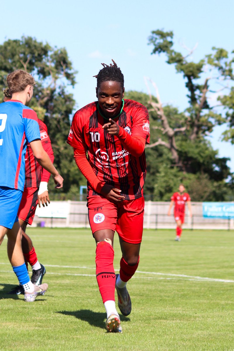 📸 captures from the 2-0 home win.

@rpvfc v Fareham Town

#footballphotography #photography #RPV