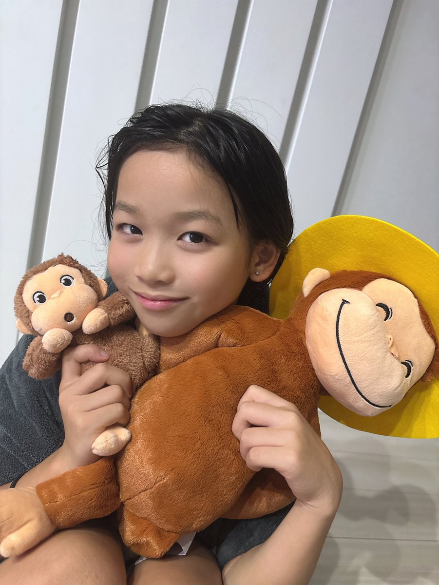 大好きなジョージ取りました💗💗💗
明日は、何しようかなー？☺️
#異次元ポケットドール
#戸頃鈴々
#おさるのジョージ