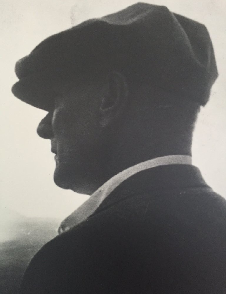 "Görevim bitmemiştir, bitmeyecektir. Ben toprak olduktan sonra da devam edecektir." 

Atatürk - 1925