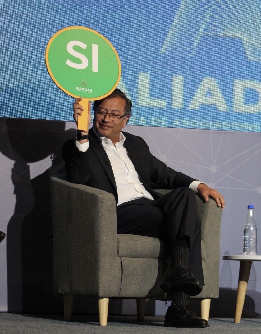 NEPTUNO92073415's tweet photo. Usted dio la orden ? https://t.co/qW5uCzTVf9