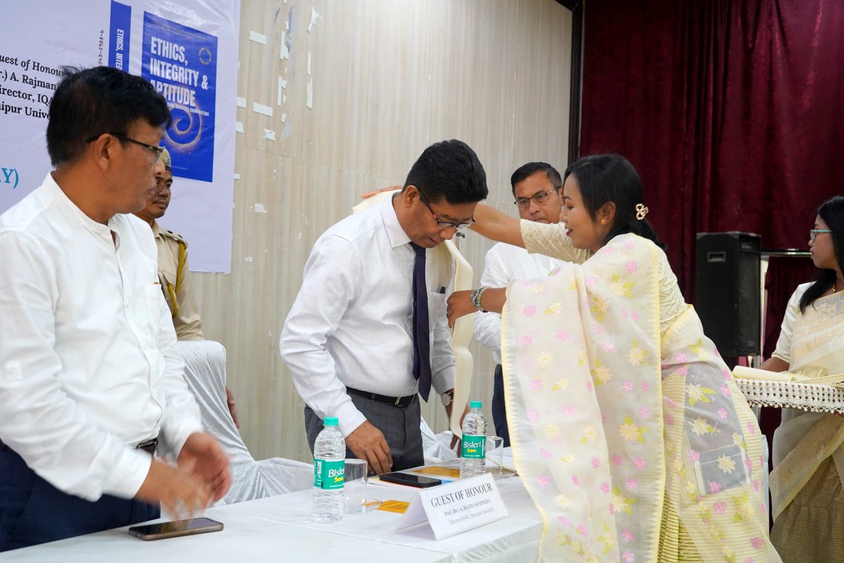 ManipurUniverse's tweet photo. 📚 Book Release Function
 “Ethics, Integrity and Aptitude” ✍️ by Premkumar Heigrujam
📅 11 Aug 2025 | 📍 Court Hall, #ManipurUniversity
#BookRelease #Ethics #Integrity #Aptitude #Manipur https://t.co/Rc2lFqTMo5