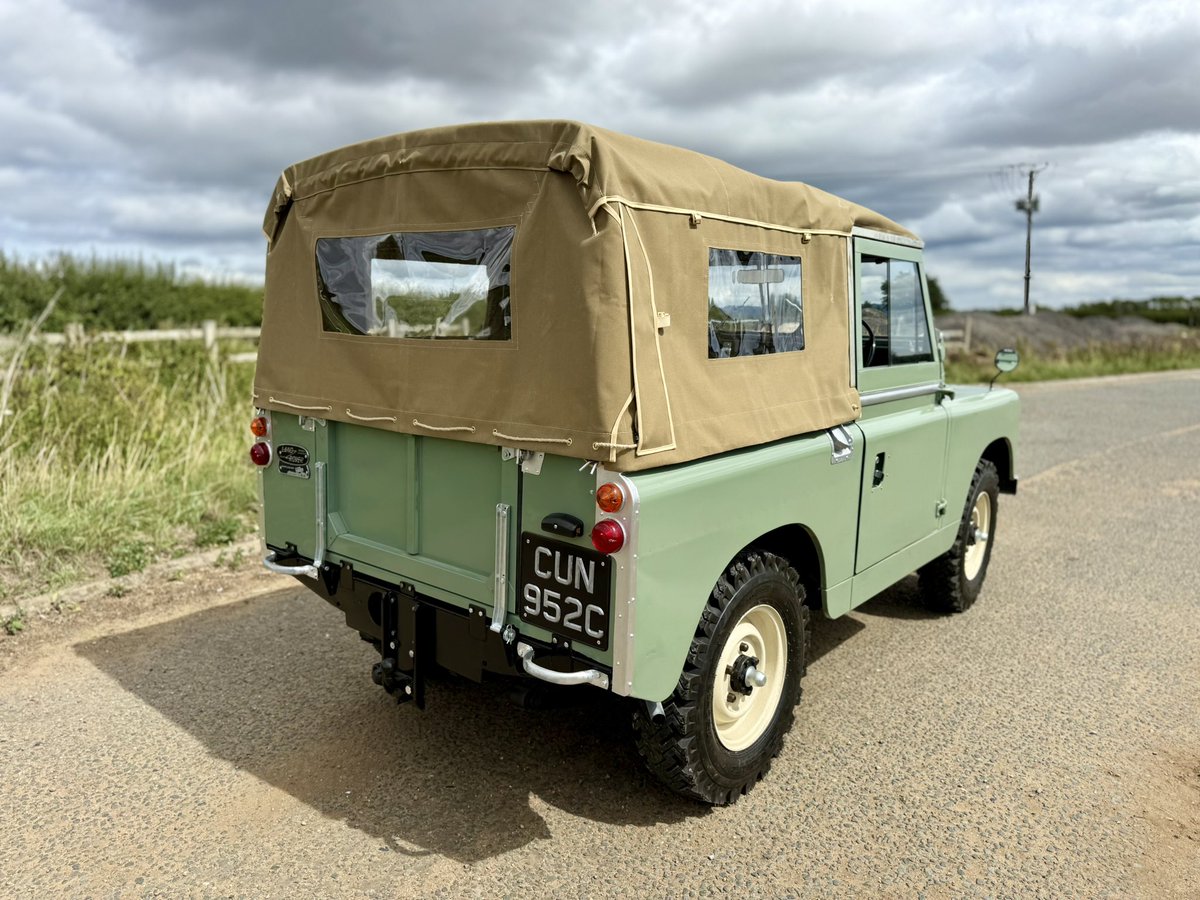 This lovely old girl is sold, and heading out to a new home, but if you’d like one similar , we can create you one, just the same!  Feel free to contact us via email or telephone. Or if you’re shy, try the live chat facility on our website which is easy and free! Lots of people