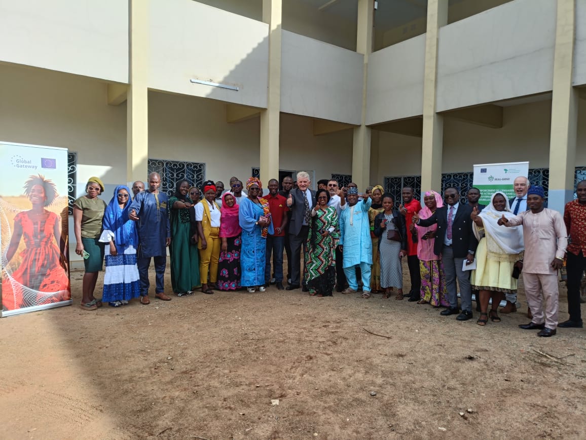 syjepddu's tweet photo. RETOUR DE LA FORMATION ORGANISEE PAR FODER SUR L'EXPLOITATION MINIÈRE ARTISANALE À PETITE ÉCHELLE (EMAPE)

Du 06 août au 08 août 2025, un de nos membres #LEILA_BALDÉ, à participer à la formation organisée par Forêt et Developpement Rural #FODER et ses partenaires. https://t.co/bsS4nKZ8Aq