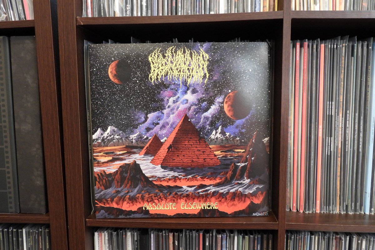 peartnoy's tweet image. #nowspinning "Absolute Elsewhere" by Blood Incantation. One of the best albums of last year from one of my favorite bands. Can't wait to see this band continue the journey with every album. #bloodincantation #absoluteelsewhere #vinyl