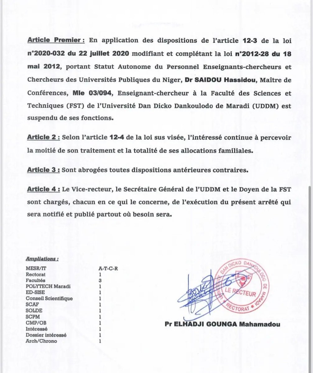 MahamadouBrah67's tweet photo. #Niger #UDDM | Dr Saïdou Hassidou, maître de conférences à l’Université Dan Dicko Dankoulodo de Maradi, est suspendu de ses fonctions conformément à l’article 12-3 de la loi n°2020-032. https://t.co/6jAIGzQiGD