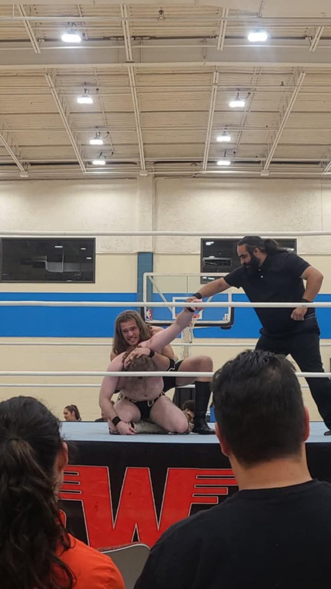 Mondays got me feeling like...

MPW/PWM/OWR/PWR Project X Day 1
August 2, 2025
Meadowlands YMCA
East Rutherford, NJ

MPW Grand Championship
"Rad Dad" Radley Belmont(c) vs. "The #Real" Jack Meartens

#aew #wwe #clashinparis #smackdown #cmpunk #tna #codyrhodes 

📷: Zach Léveillée