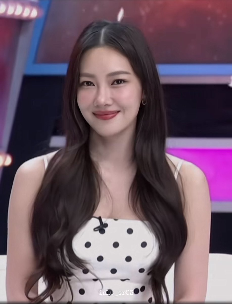 jsmtjyygyjbbjb's tweet photo. เพื่อนน้ำกับเพื่อนรินแข่งกันสวยเว่อ สวยกินกันไม่ลง https://t.co/7RBgMgajgf