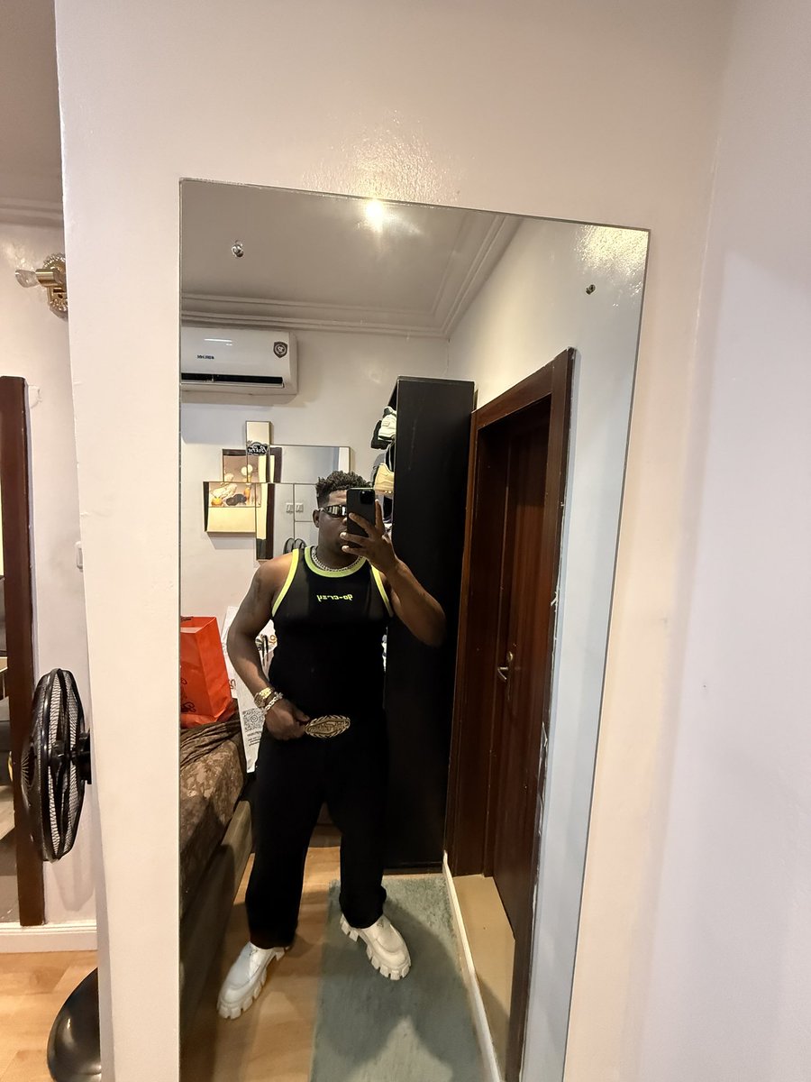 seunwheel's tweet photo. Man shall not lose guard based on emotional
mumuness https://t.co/P3LSwMtczs