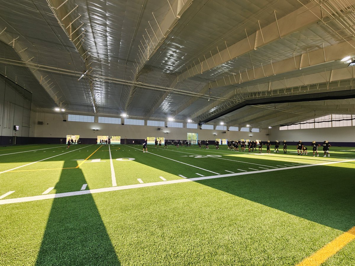 John Fields (@johnfields0) on Twitter photo Out at Denton HS to start Week 2 of #txhsfb practice.
The Broncos begin a new era this fall under first-year coach David Beaty, and they've got this brand new indoor practice facility to work with as well.
Thanks to <a href="/DentonFootball/">Denton High Broncos Football</a> for having me out! Out at Denton HS to start Week 2 of #txhsfb practice.
The Broncos begin a new era this fall under first-year coach David Beaty, and they've got this brand new indoor practice facility to work with as well.
Thanks to <a href="/DentonFootball/">Denton High Broncos Football</a> for having me out!
