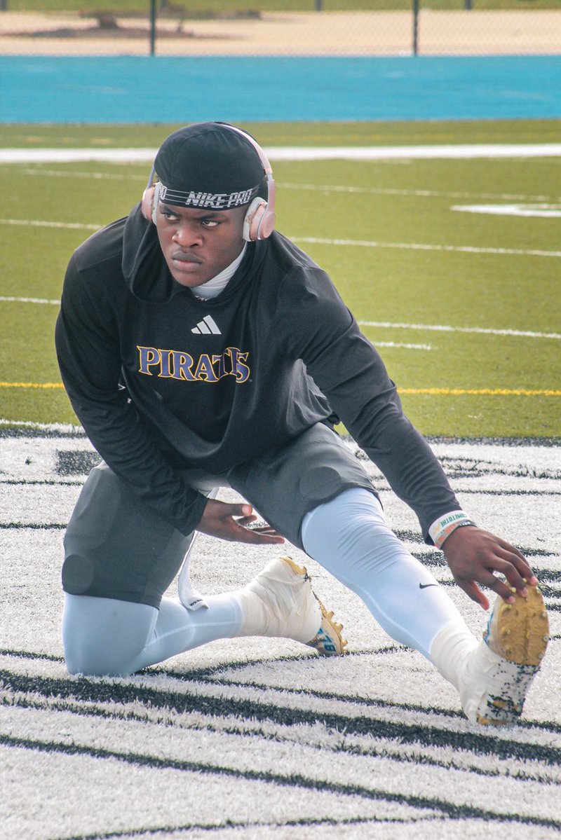 Jeremiah “J5” Roux (@thejeremiahroux) on Twitter photo Senior Szn coming soon!!!
<a href="/RecruitGeorgia/">Recruit Georgia</a> <a href="/247recruiting/">247Sports Recruiting</a> <a href="/RivalsFriedman/">Adam Friedman</a> <a href="/RustyMansell_/">Rusty Mansell</a> <a href="/ChadSimmons_/">ChadSimmons</a> <a href="/On3Keith/">Keith Niebuhr</a> <a href="/ECUPiratesFB/">ECU Football</a>
🎥: hudl.com/v/2SNpvG Senior Szn coming soon!!!
<a href="/RecruitGeorgia/">Recruit Georgia</a> <a href="/247recruiting/">247Sports Recruiting</a> <a href="/RivalsFriedman/">Adam Friedman</a> <a href="/RustyMansell_/">Rusty Mansell</a> <a href="/ChadSimmons_/">ChadSimmons</a> <a href="/On3Keith/">Keith Niebuhr</a> <a href="/ECUPiratesFB/">ECU Football</a>
🎥: hudl.com/v/2SNpvG
