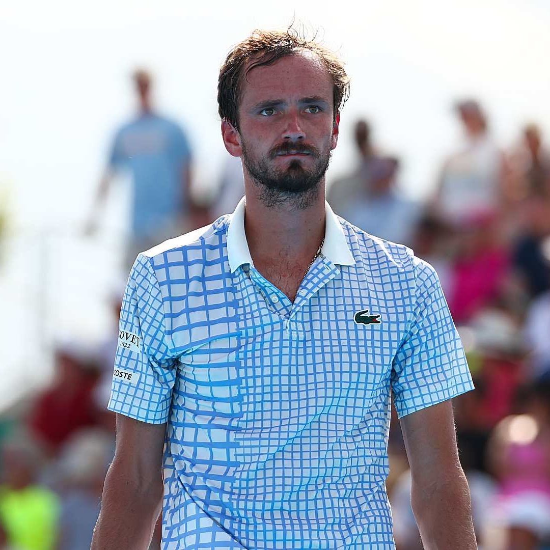 Daniil Medvedev en Grand Chelems et Masters 1000 en 2025 👇

🇦🇺 2ème tour
🌴 1/2 finale
🐬 2ème tour
🎰 1/8 de finale
🐂 1/4 de finale
🍝 1/8 de finale
🇫🇷 1er tour
🇬🇧 1er tour
🇨🇦 3ème tour
🎢 2ÈME TOUR 🆕

C'est compliqué. 😩