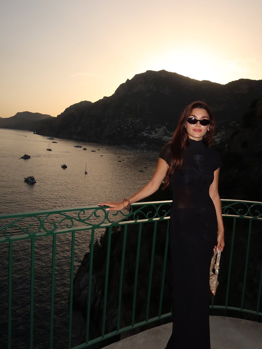 Miyy spending summer in Italy ✨