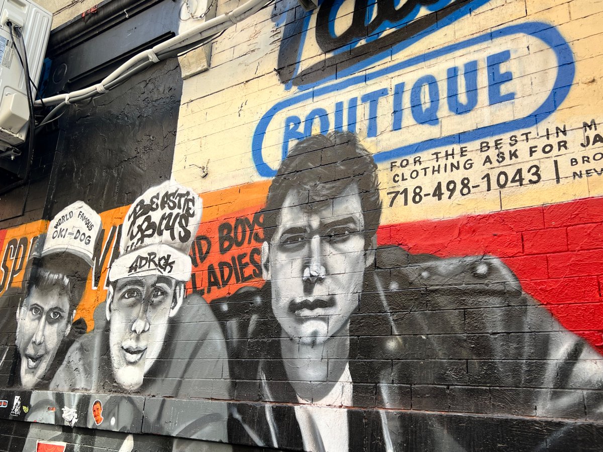 slynnnirvana's tweet photo. #MCA #beastieboys #Gratitude ❤️🎶❤️ #Brooklyn https://t.co/eks3oec40p