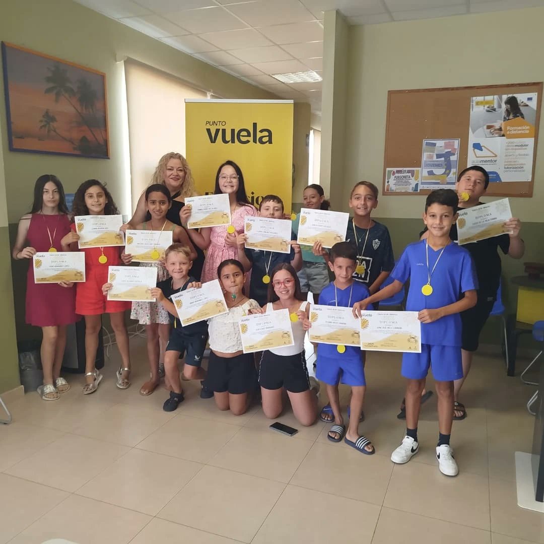 Clausura de la Escuela de Verano Vuela.
Fin de las Actividades para niñ<a href="/s/">『S』</a> en Verano Vuela ,
Hasta Septiembre con Nuevas Actividades Formativas.
#veranovuela <a href="/AndaluciaVuela/">Andalucía Vuela</a>  #puntovuelahuercaldealmeria <a href="/PuntosVuela/">Puntos Vuela</a>  @aytohuercaldealmeria #talleresparaniñosyniñas