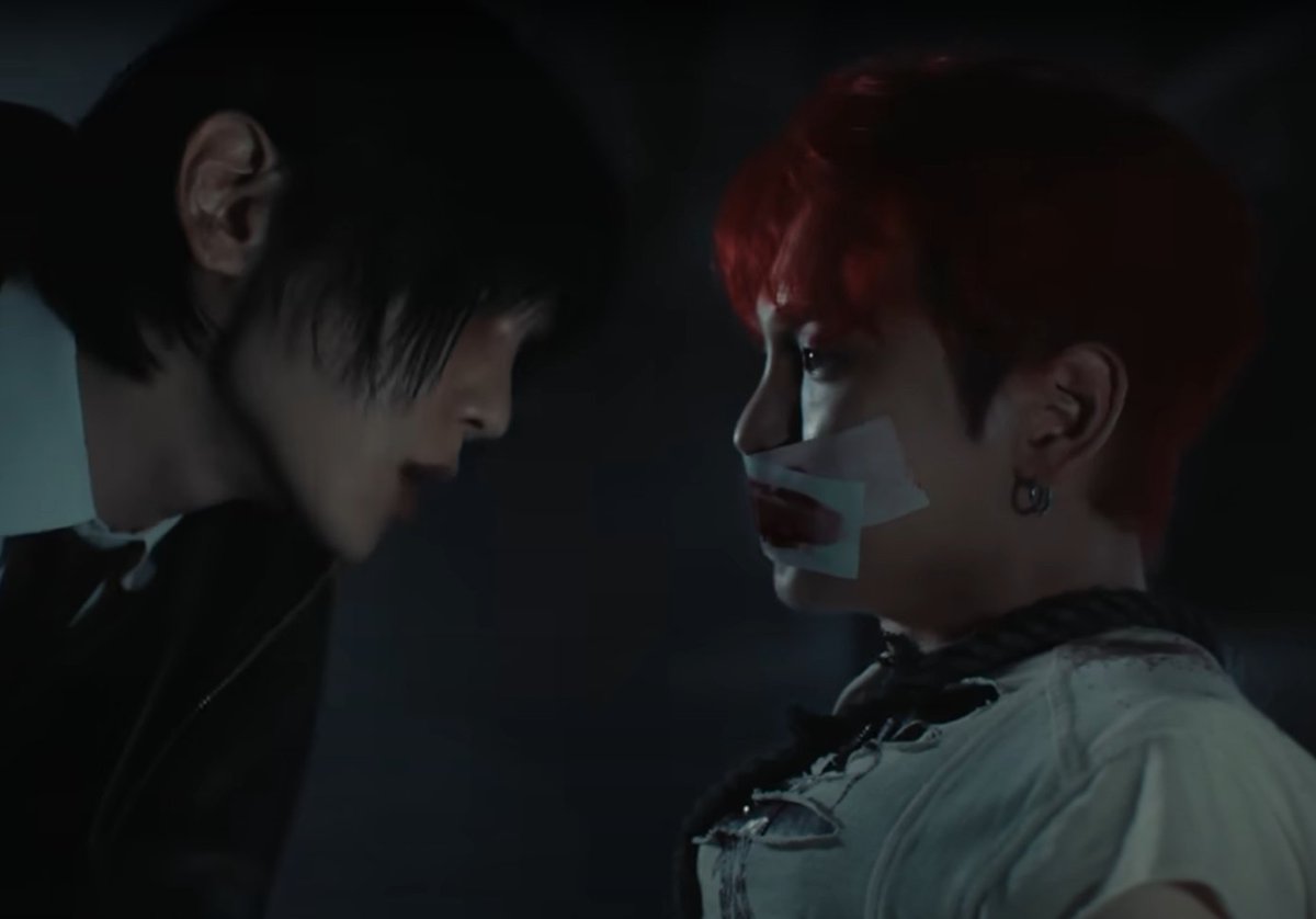 shinee boys <3 to have crazy tension with themselves in their solos