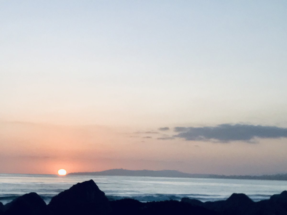 OliverYarbrough's tweet image. It&apos;s a wrap!

Last week, I was in sunny southern California recording my 14th course at @LI_learning&apos;s studios. We recorded over 20 videos.

I enjoyed hanging out with the production crew. You guys rock!

My new course is coming soon...so stay tuned:) 😁 

#LinkedInLearning
