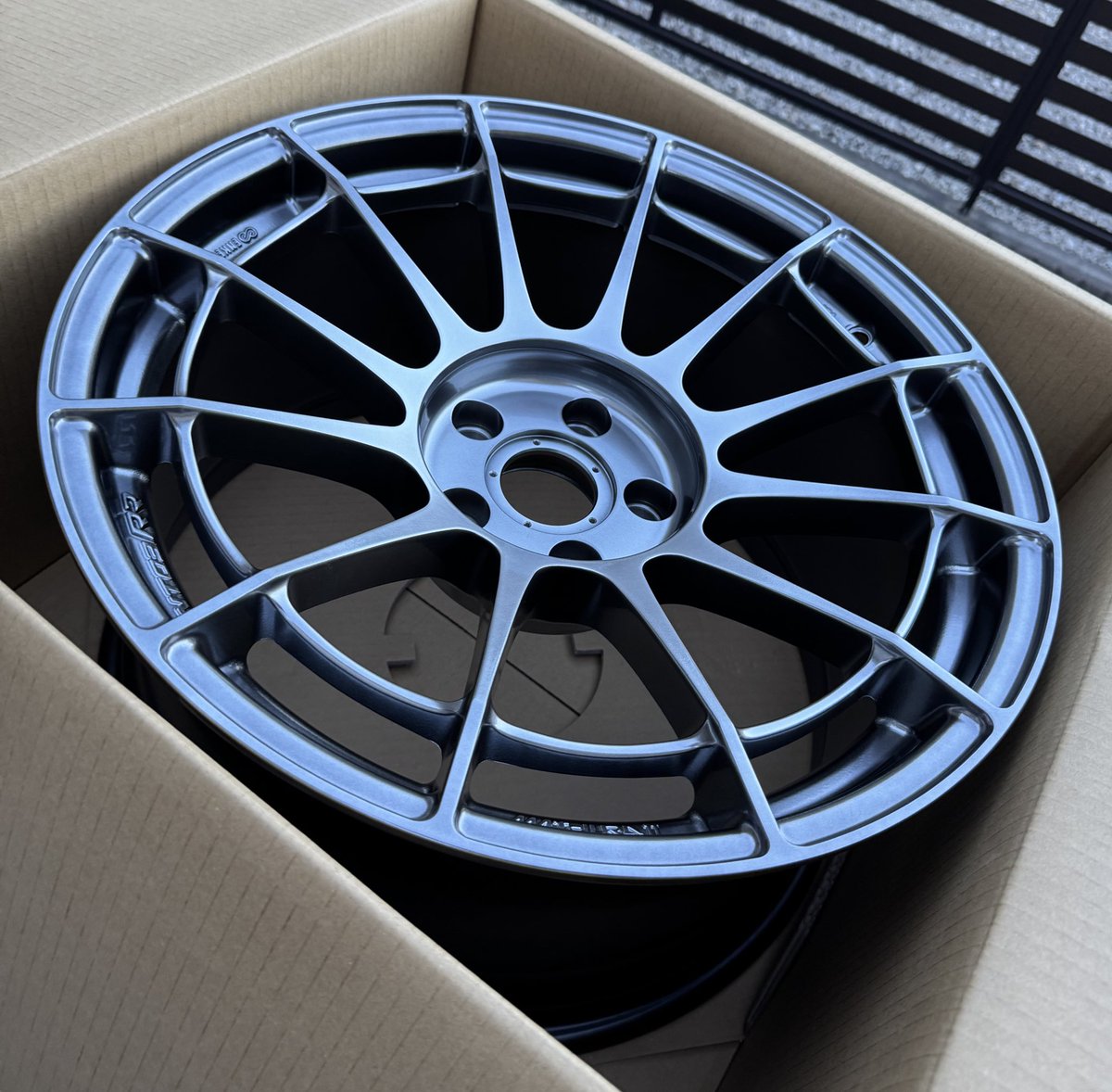 kawada0911's tweet photo. ホイールも買ってロケットフラップも頼んだから予定は概ね遂行できたかな

今は3連メーターを所望 https://t.co/AkcPdvXcoP