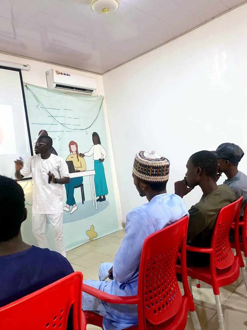 thenudgehub's tweet image. Our volunteers are learning, growing, and bringing ideas to life with design &amp;amp; AI tools

But it’s more than skills, it’s confidence, creativity, and seeing themselves as future change-makers 

Proud to walk this journey with them.
#TheNudgeHub #LearnGrowBuild #InnovationForImpact