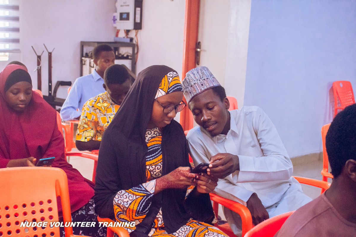 thenudgehub's tweet image. Our volunteers are learning, growing, and bringing ideas to life with design &amp;amp; AI tools

But it’s more than skills, it’s confidence, creativity, and seeing themselves as future change-makers 

Proud to walk this journey with them.
#TheNudgeHub #LearnGrowBuild #InnovationForImpact