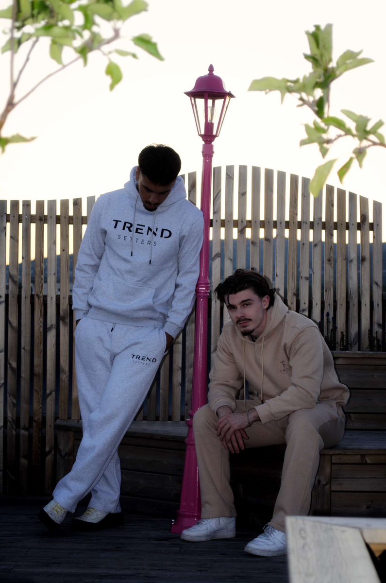 trsetters's tweet photo. Drop 01.
First move soon! 
#OOTD #streetwearstyle #Fashion https://t.co/payNttkKZr