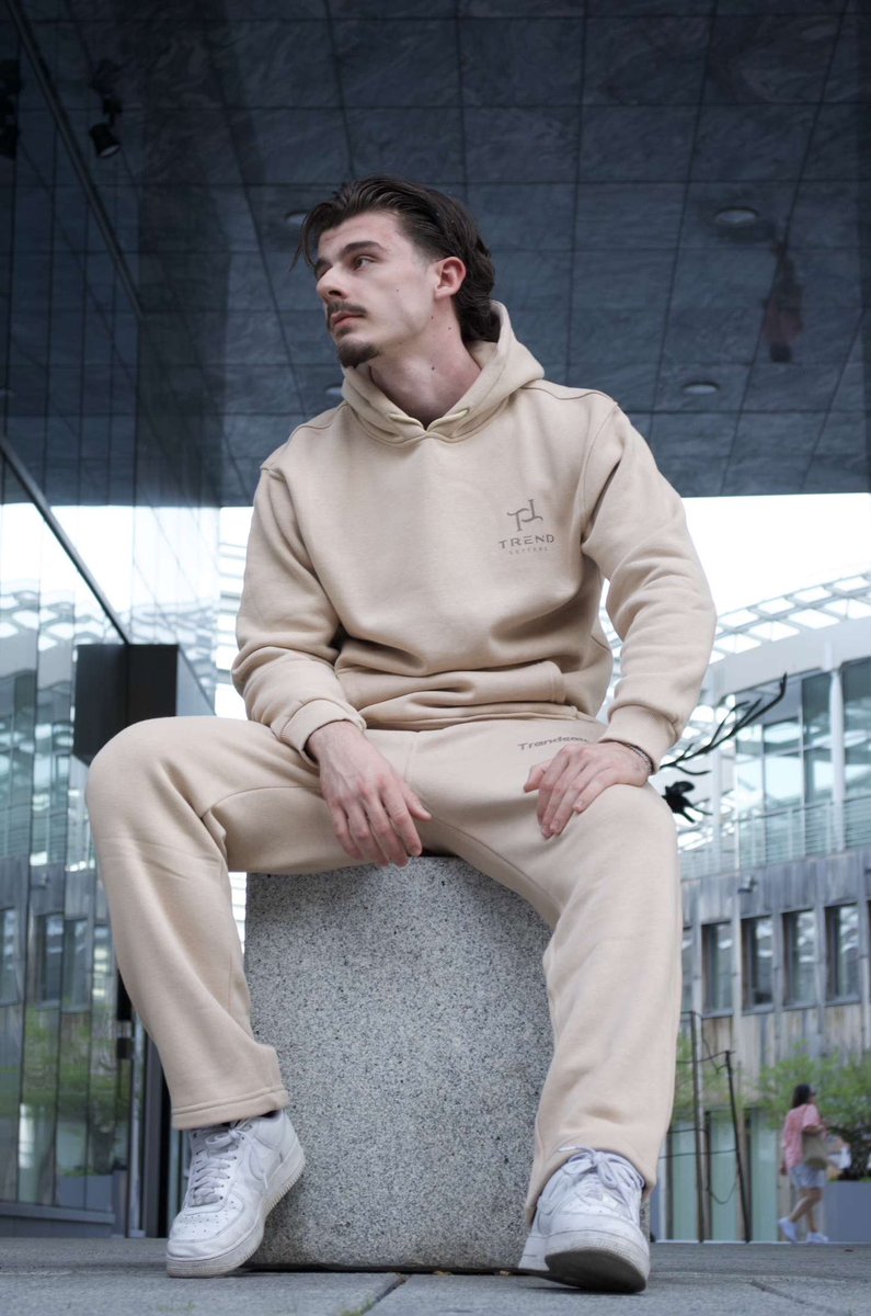 trsetters's tweet photo. Drop 01.
First move soon! 
#OOTD #streetwearstyle #Fashion https://t.co/payNttkKZr