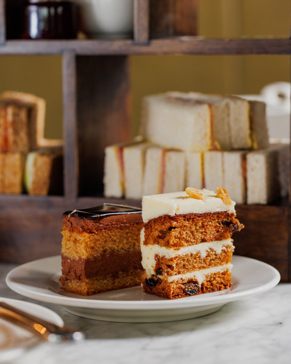 thecubebham's tweet image. Pinkies up, pastries stacked, and the kettle’s always on. ☕

It’s #AfternoonTeaWeek, and we’re fully embracing the sweet life. 🍰

Enjoy your afternoon tea with a view at Marco Pierre White Birmingham.

Book today: bit.ly/3Ue7uRK 

#BizHour #TheCube #Birmingham