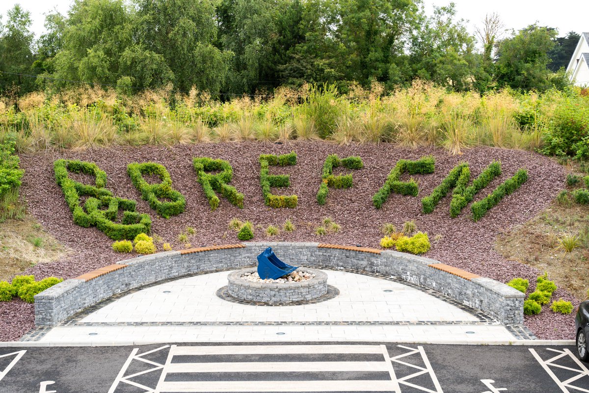 We’re proud to have delivered Breffni Group’s new HQ Campus — and their kind words say it all:
💬 “Peace of mind from start to finish. A future-ready facility we’re proud of.” – Breffni Group
Excited to continue the journey in the next phase! 👷‍♂️ #CWPA #ClientSuccess #Construction