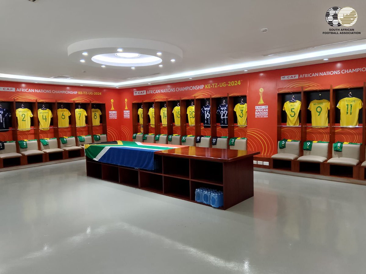 BafanaBafana's tweet image. African Nations Championship 
Group C
South Africa vs Guinea

The South Africa changeroom before kick-off