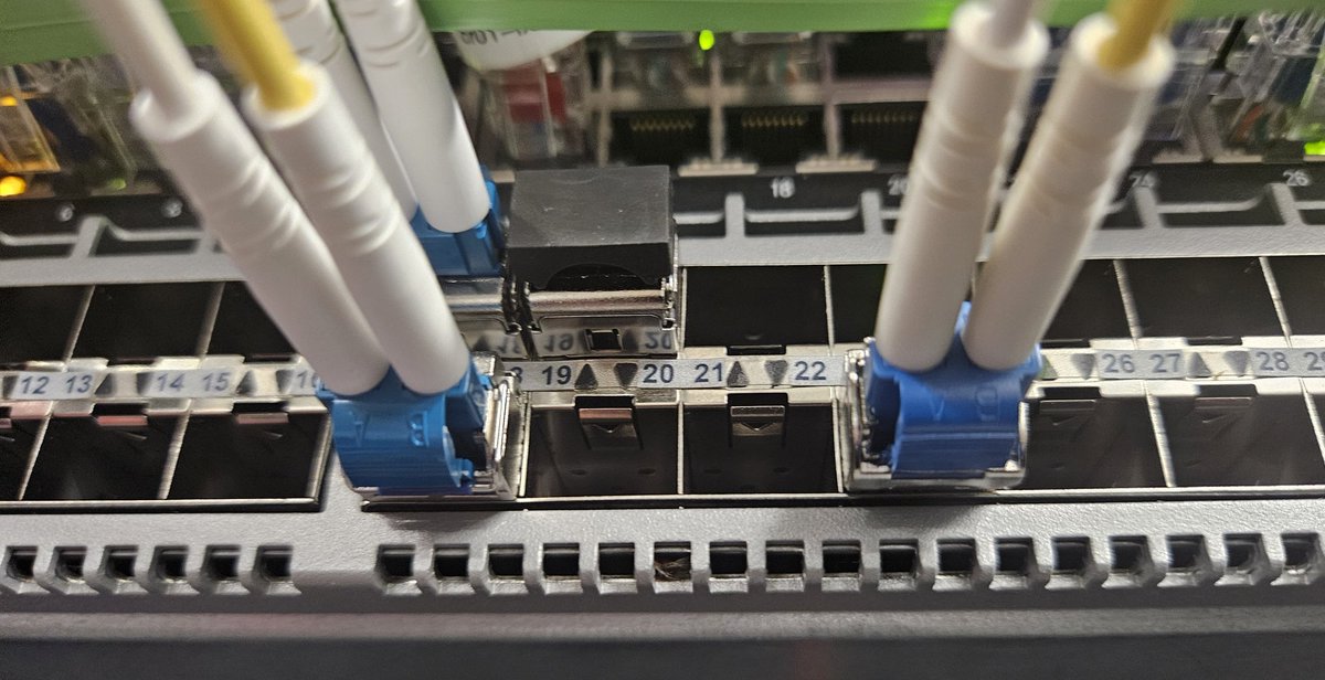 Lit another CWDM Wave on our Dark Fibre between NTT and DRT Zurich for more capacity 😃