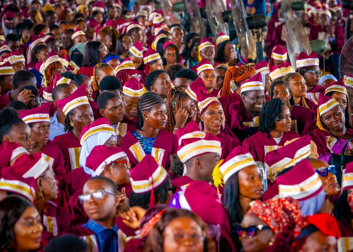 Last week, 5,300 Lagosians graduated with new skills from fashion design to welding, cosmetology etc all thanks to  Mr Governor’s commitment to empowering people and driving growth.

Lagos is building a brighter future! #LagosState #SkillsDevelopment #Empowerment #Progress