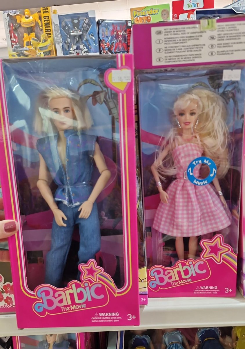 virgijacobacci's tweet photo. Quiero una réplica de @Barbie sin que se note demasiado que es copia...
-No sé diga más, dijo el de MKT
Se llamará #Barbic https://t.co/Ciy4EatY9v