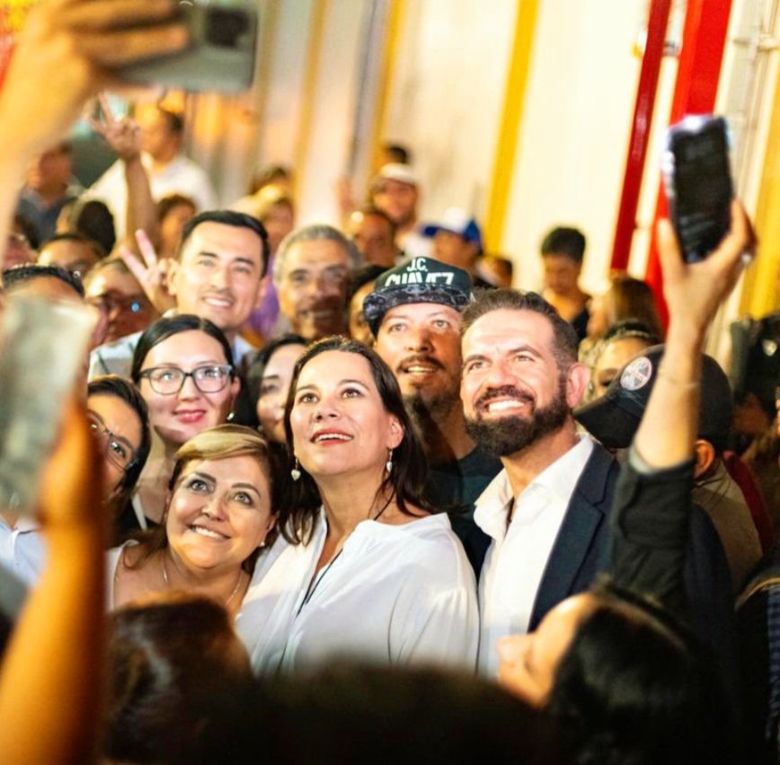 Estimada Presidenta <a href="/LorenaAlfaroG/">Lorena Alfaro García</a>  que este año traiga una nueva expansión para tu vida, que cada día recibas todos los recursos necesarios para cumplir el propósito de tu existencia, sigue creciendo, siendo luz y ejemplo!  Te abrazo con mucho cariño, respeto ya administración!