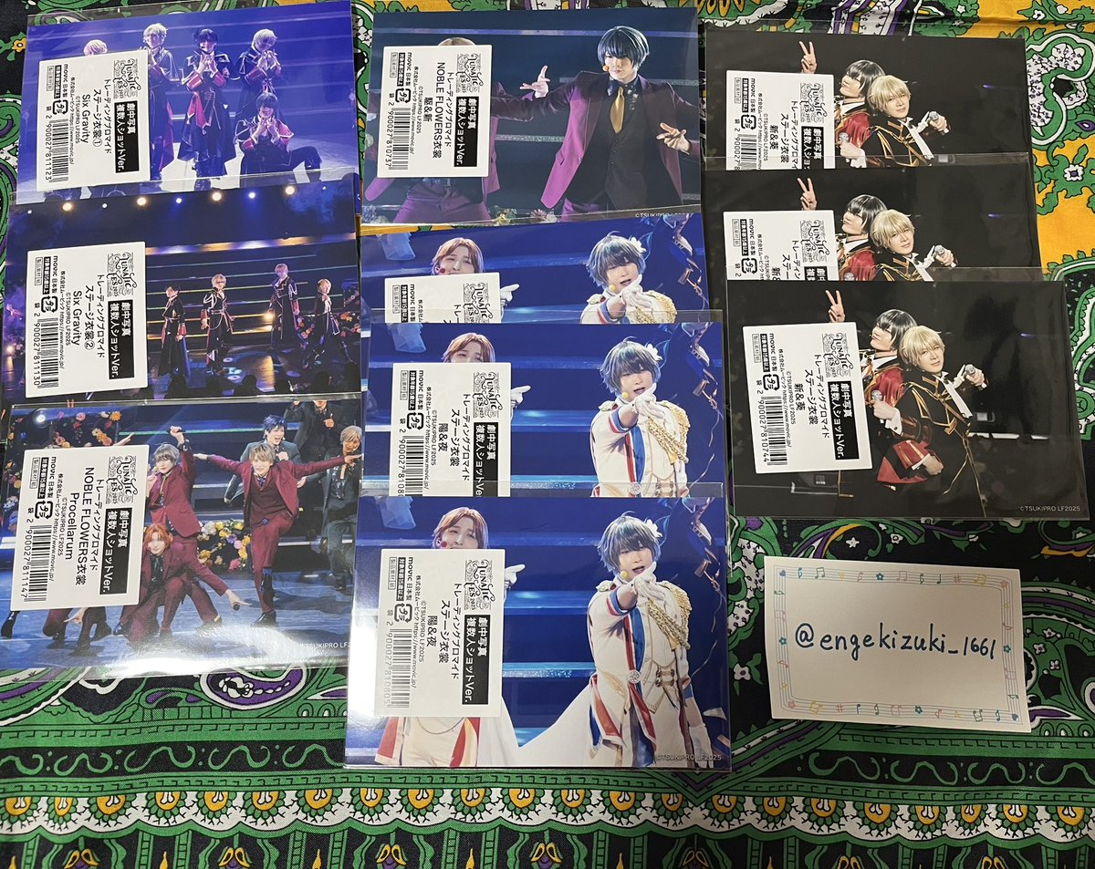 engekizuki_1661's tweet photo. 【交換・譲渡】ルナフェストレブロ 劇中トレーディングブロマイド 複数人ショット

譲 画像1〜4

求 画像5    1枚200円（+送料）

イブステのソロは反りがあるため現在問い合わせはしております。そのため返事後のお取引を考えてます。

手渡し 要相談

郵送 https://t.co/uqIuUcrrb6