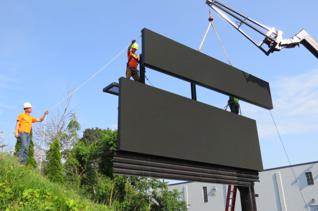 Park Outdoor Advertising tweet media