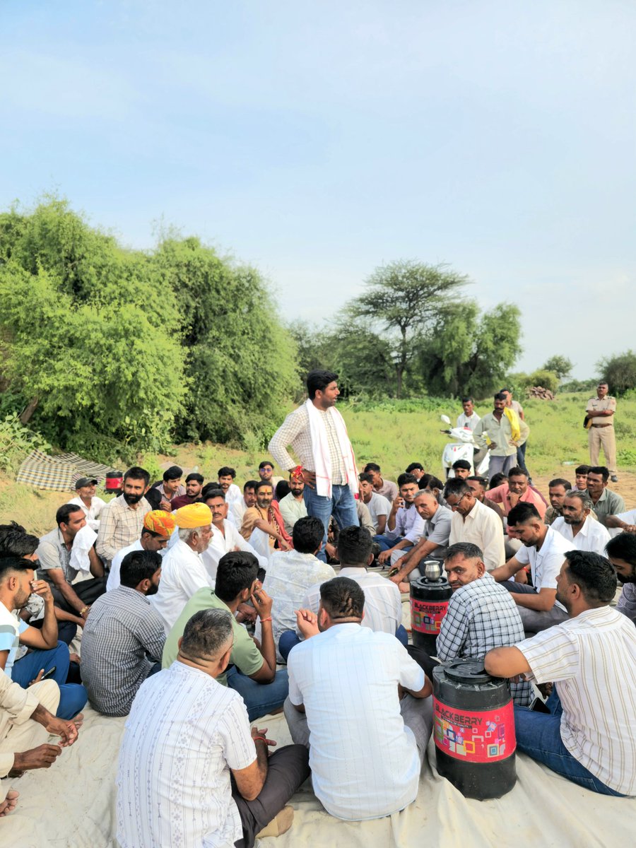 DoliThansingh's tweet photo. धवा_डोली सरहद के पास NH-25 डोली टोल प्लाजा के पास जोधपुर, पाली की औद्योगिक फैक्ट्रियों से निकलने वाले रासायनिक युक्त दूषित पानी से मानवता व पर्यावरण एवं जाेजरी को बचाने के लिए अनिश्चितकालीन धरनास्थल पर मौजूद हु।
आप सभी से निवेदन हे कि ज्यादा से ज्यादा संख्या मे धरना स्थल पहुँचे। https://t.co/8BbOP2ZDiT